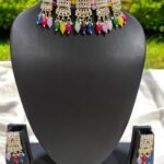 Beautiful Uncut Kundan Work Jewellery Set with Earrings