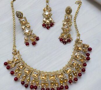 Mahroon Necklace Set