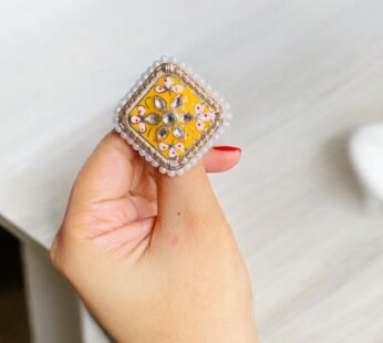 Kundan Adjustable Finger Ring